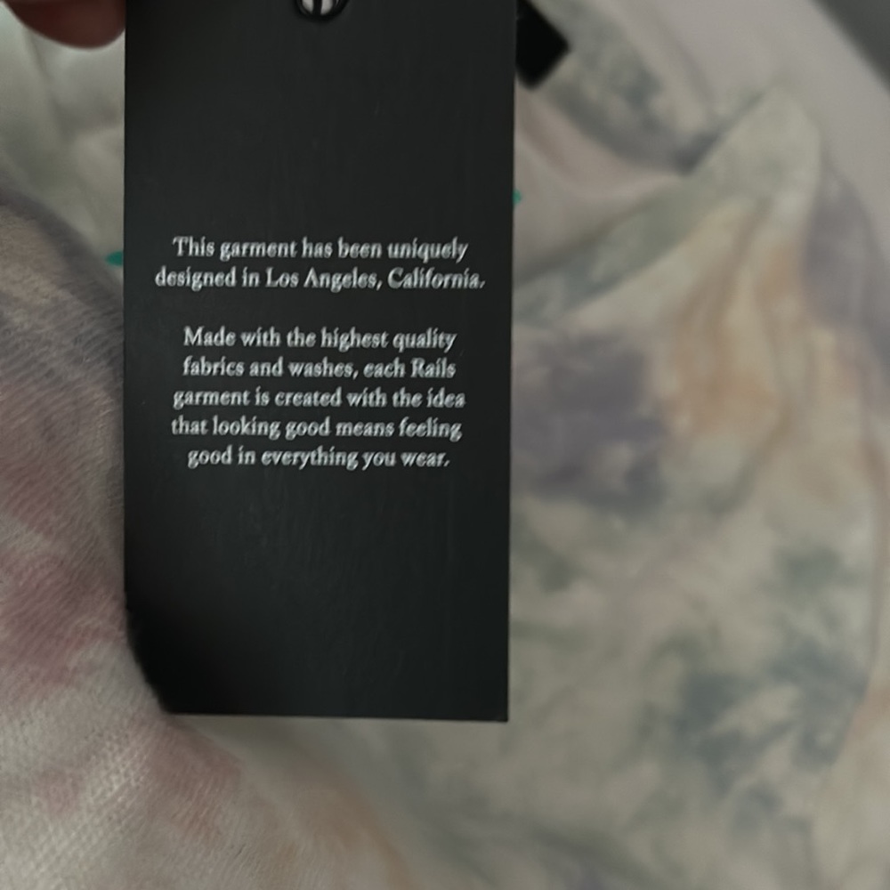 NWT RAILS CARA V NECK RAINBOW TIE Dye size Small - Picture 5 of 8